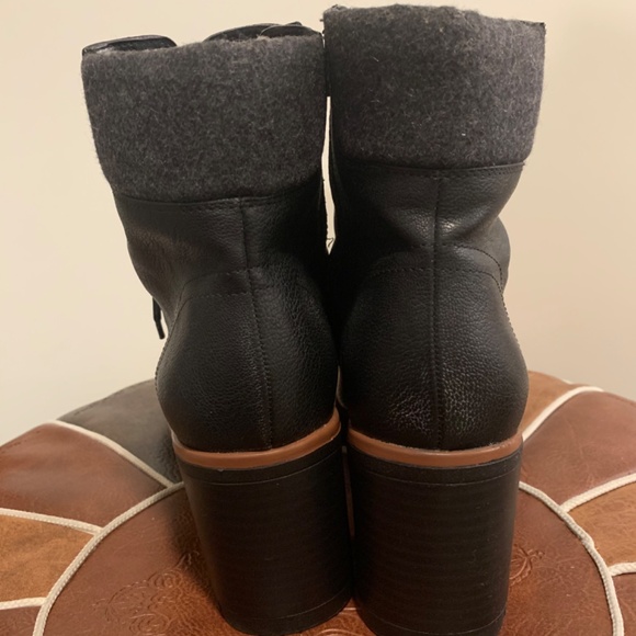 Naturalizer Madalynn 2 Lug Sole Booties - Picture 7 of 9